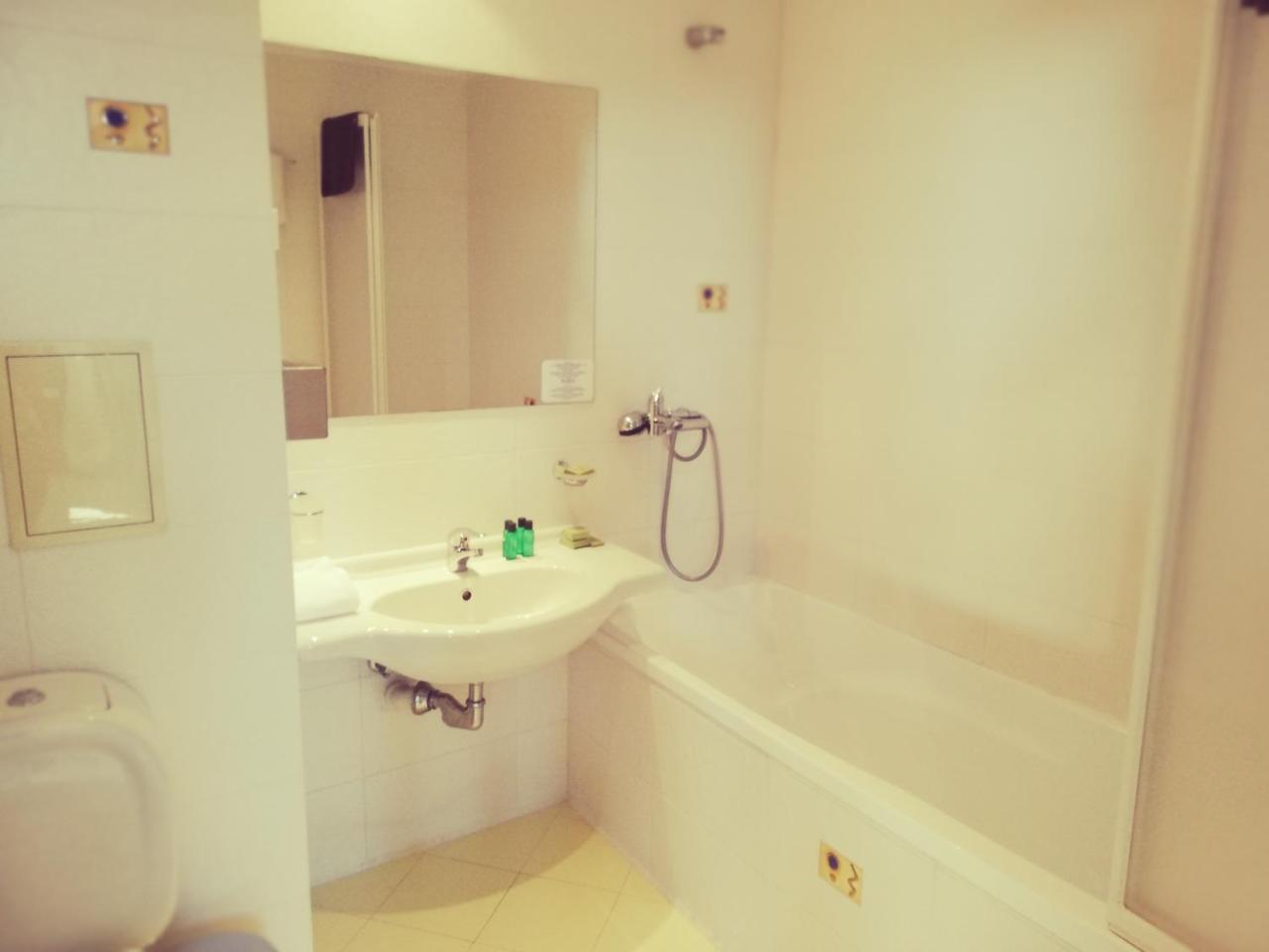Hotel Plaza בורגאס מראה חיצוני תמונה
